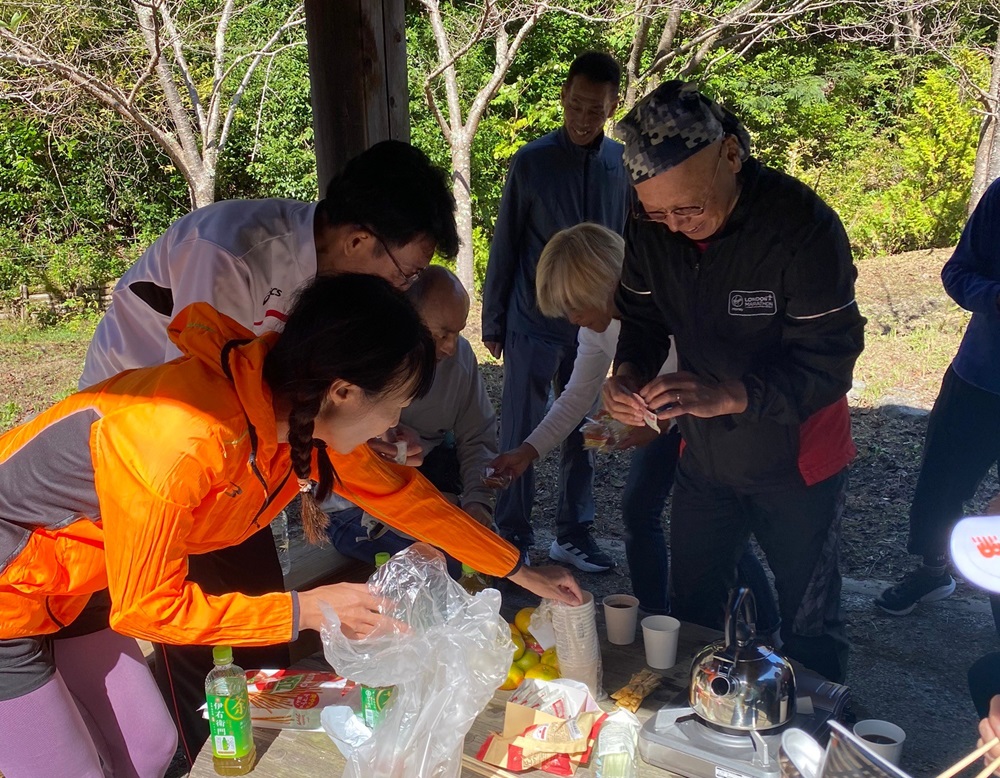 みんなでお食事2